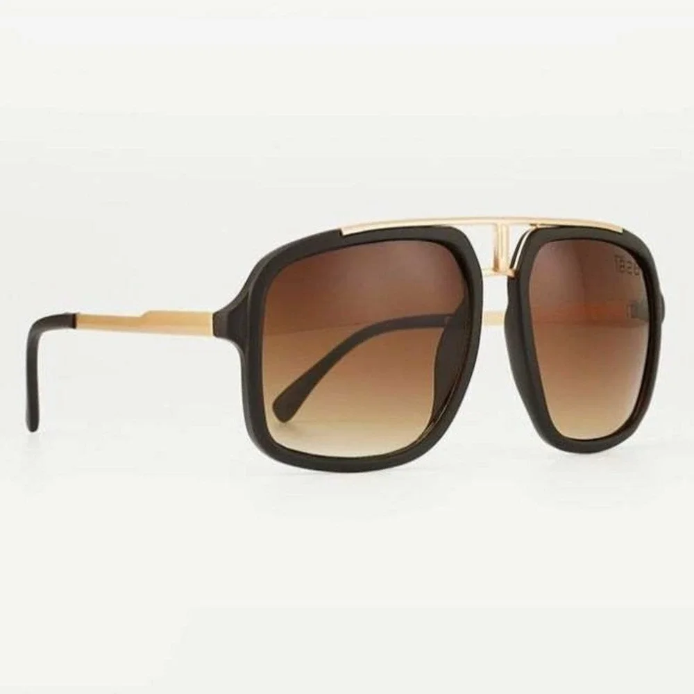 N/A stylish sunglasses